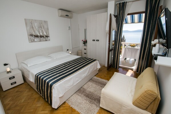 1 bedroom, in-room safe, iron/ironing board, WiFi