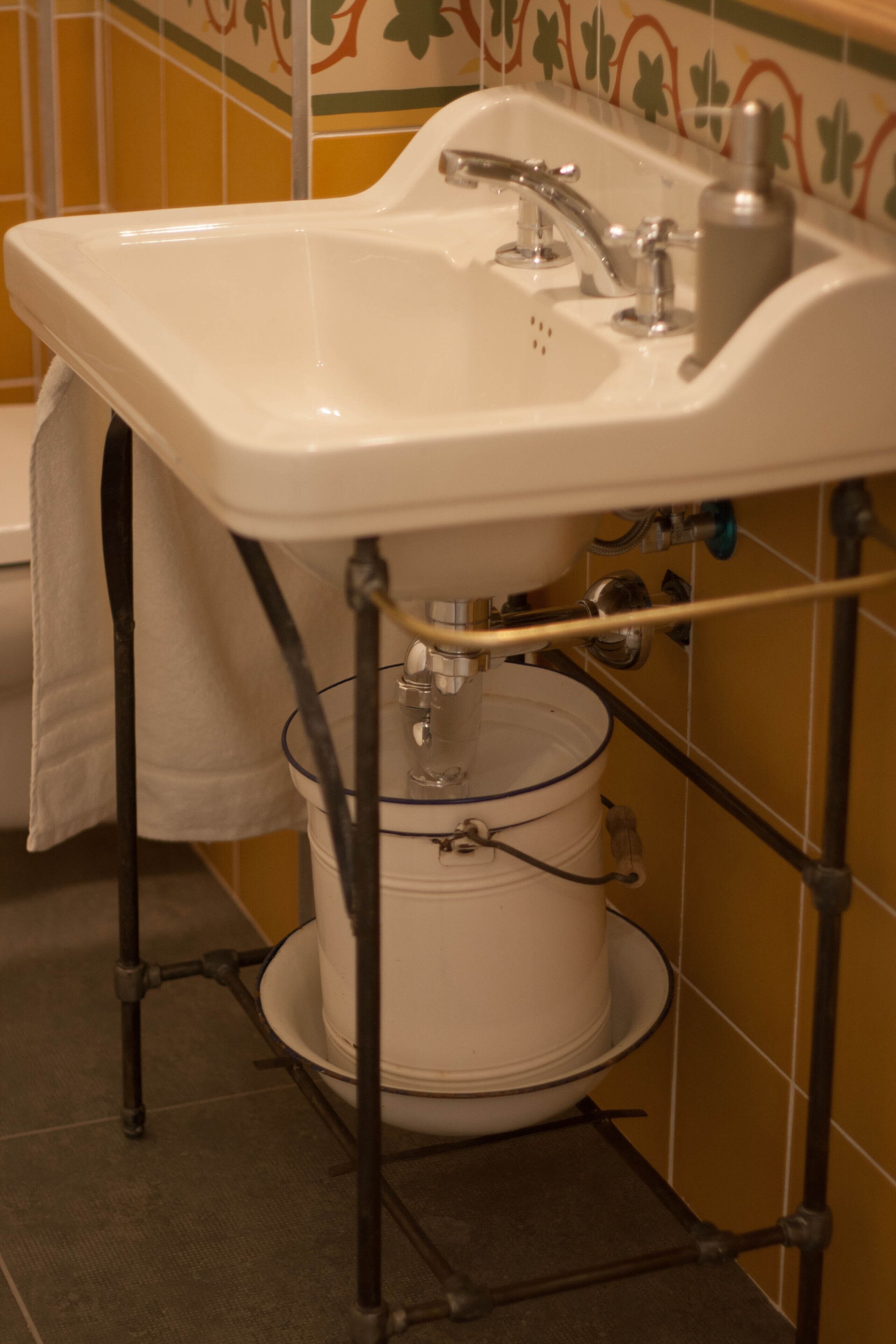 Self catering La Alvardana for 12 people