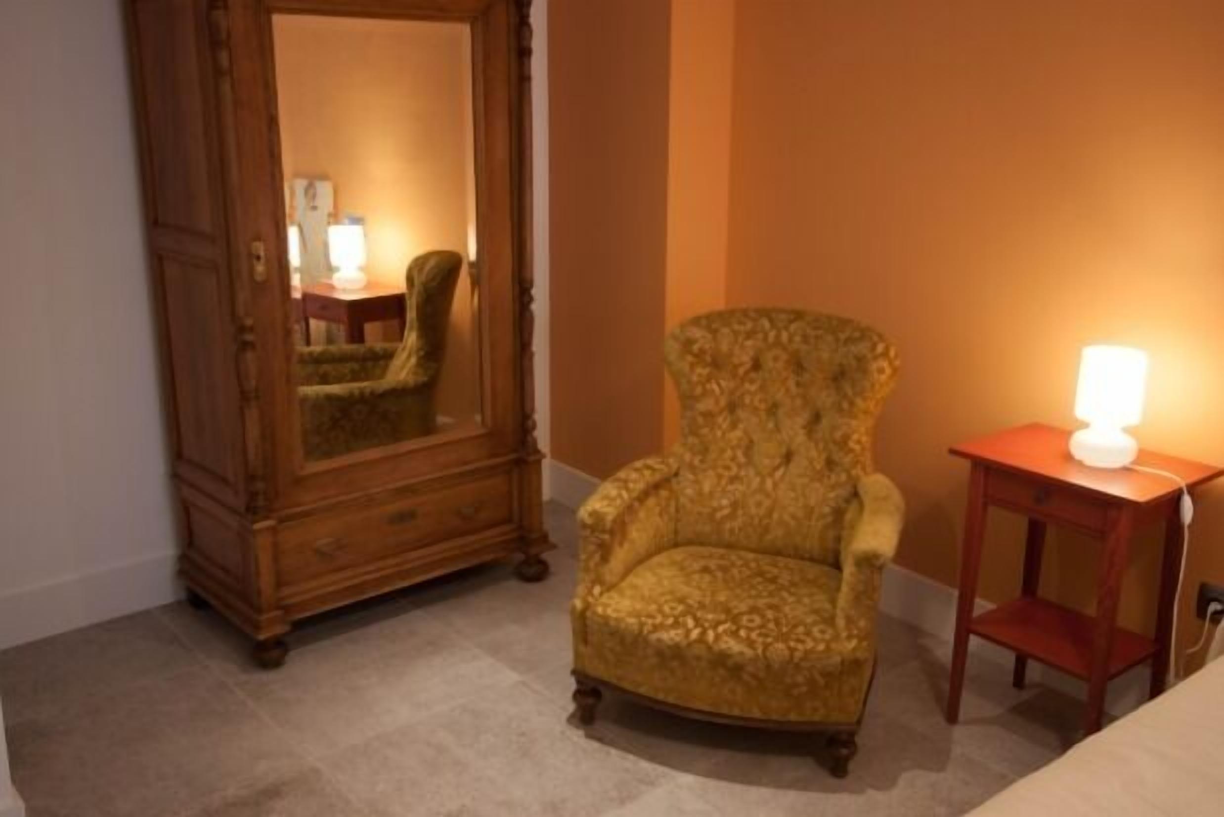 Self catering La Alvardana for 12 people