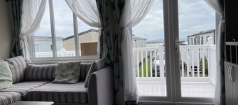 Rambling Rose Smakfullt renoverad husvagn på Rockley Park