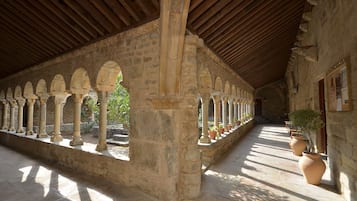 Enceinte de lâhĂ©bergement