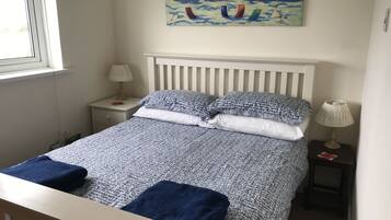 2 bedrooms, bed sheets