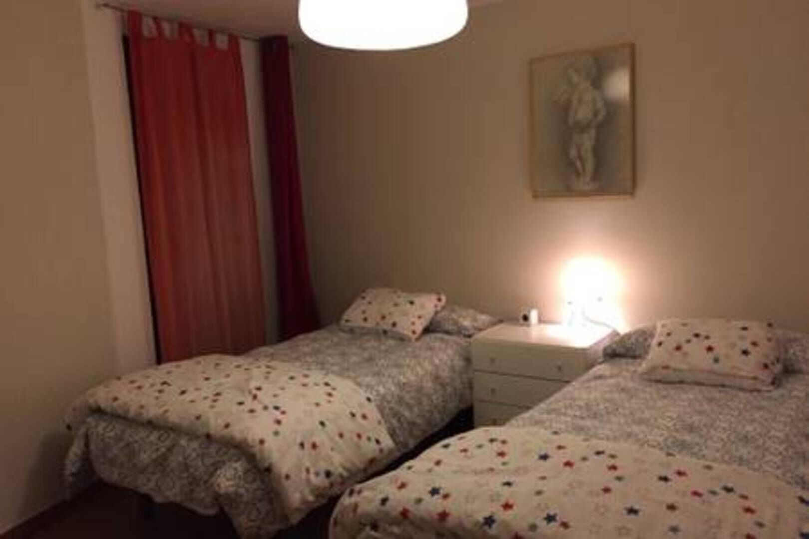 3 Schlafzimmer, Bügeleisen/Bügelbrett, Bettwäsche