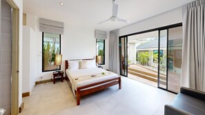 5 bedrooms, in-room safe, iron/ironing board, Internet