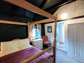 4 habitaciones, escritorio, tabla de planchar con plancha y wifi gratis