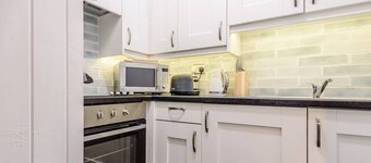 Cosy Fisherman's Cottage in the very heart of Aberdovey -Pet Friendly