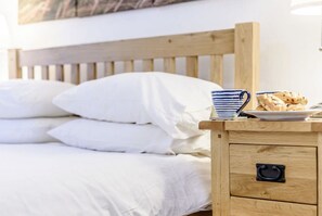 1 soverom, strykejern/-brett, reiseseng for barn og wi-fi (inkludert)