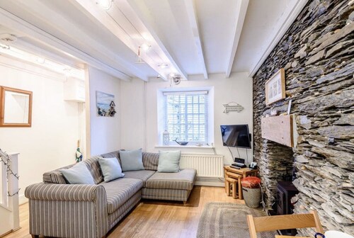 Cosy Fisherman's Cottage  in the very heart of Aberdovey -Pet Friendly