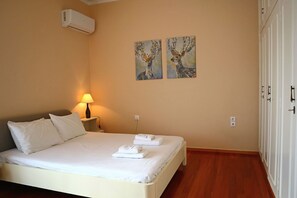 2 chambres, fer et planche à repasser, Wi-Fi, literie fournie