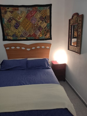 3 slaapkamers, een strijkplank/strijkijzer, wifi, beddengoed