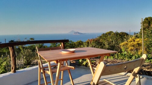 Ländliche Villa im typisch äolischen Stil