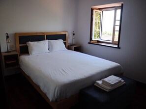4 Schlafzimmer, BĂŒgeleisen/BĂŒgelbrett, WLAN, BettwĂ€sche