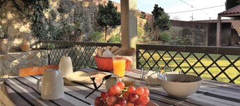 Guest accommodation with pool in the heart of Minho