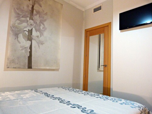 CENTRAL APARTMENT (Optional parking in the same building)