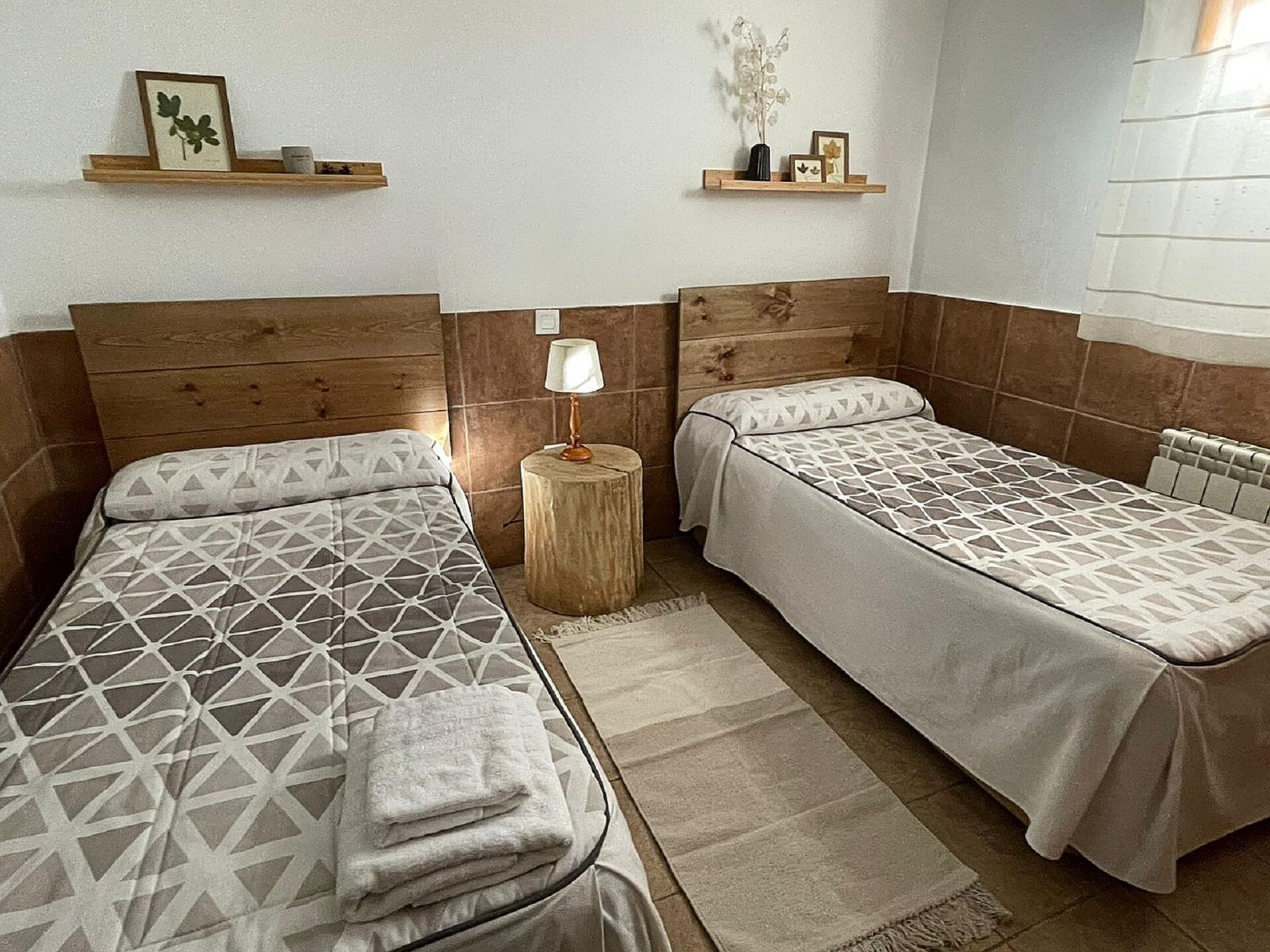 El Escalerón II House | Accommodation The Toba. Patio, barbecue and fireplace