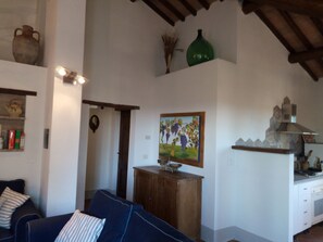 Interior - Cozy apartment in an old farmhouse in the countryside between Umbria and Tuscany (Castiglione del Lago - PG)