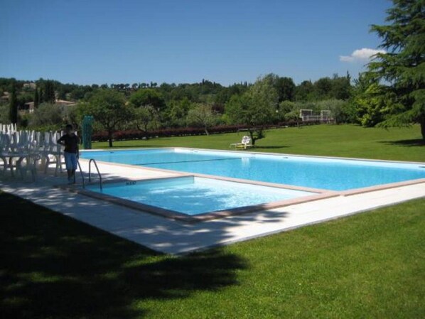 Utomhuspool