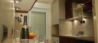 DISNEYLAND PARIS "Angels'Inn" COTTAGE 4 PEOPLE + BABY