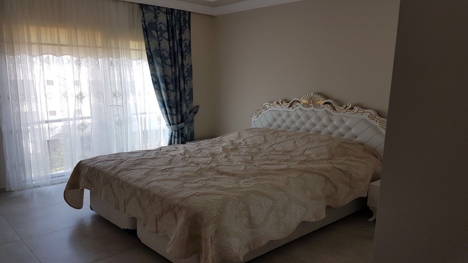 Luxury 2 storey apartment in Gulluk, Turkey with a sea view