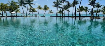 Piatto splendida spiaggia di lusso a strapiombo Anahita campo da golf fuori Ile aux Cerf