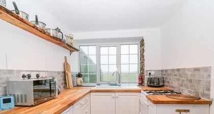 Granary - 17th century converted cottage