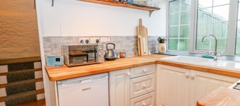 Granary - 17th century converted cottage