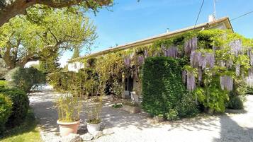 Enceinte de lâhĂ©bergement