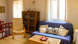 Living area - Andrea's loft flat in the heart of the old town (Corfu)