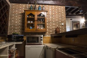 Mikroaaltouuni, astianpesukone