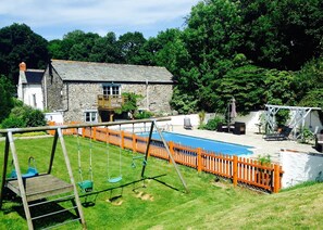 Children's area - Self Catering Rural Farm Cottage + Heated Pool Cornwall  (Launceston)