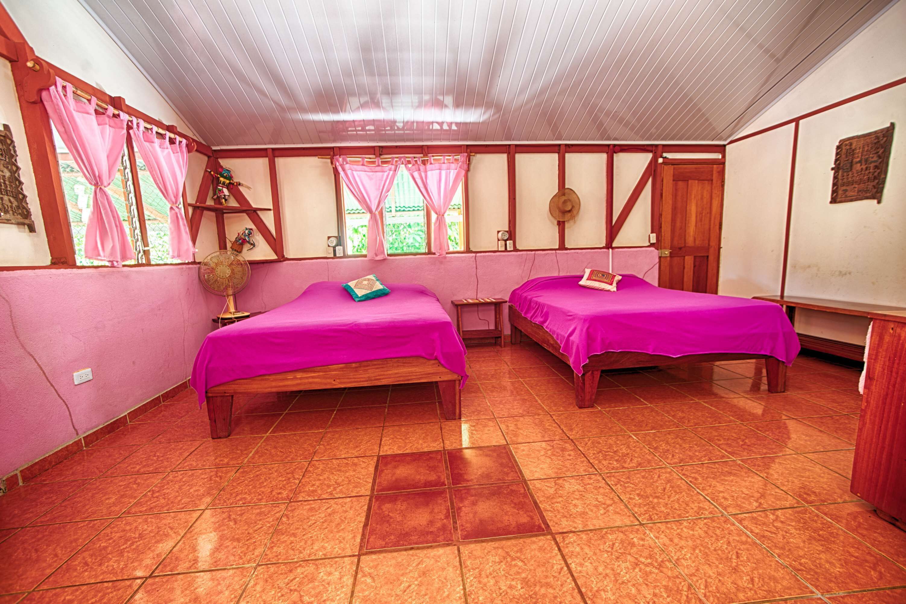 Bungalow, 3 habitaciones, para no fumadores | Minibar, caja de seguridad en la habitación y escritorio 