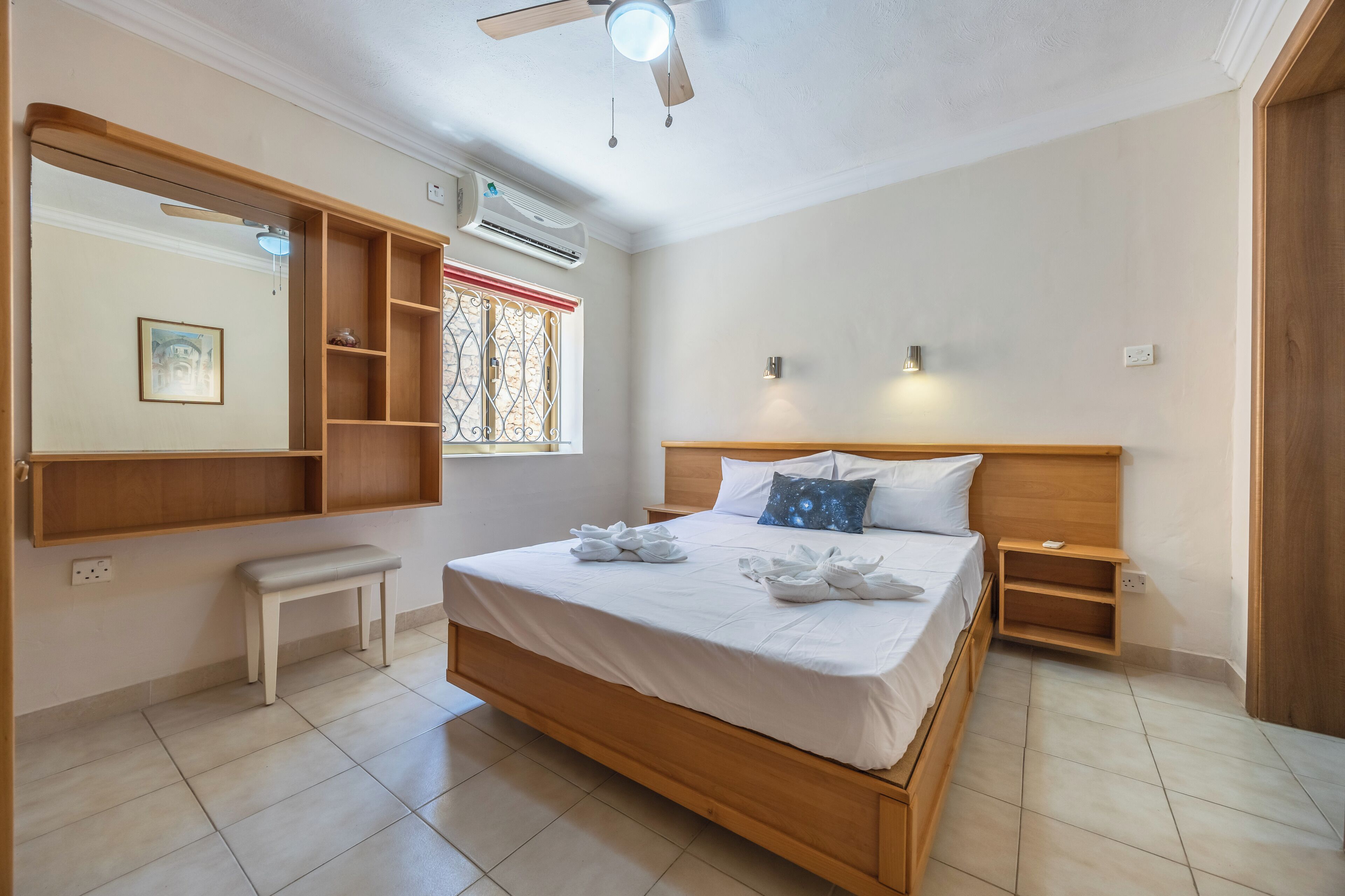 1 bedroom, free WiFi, bed sheets