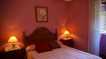 10 slaapkamers, een strijkplank/strijkijzer, gratis wifi, beddengoed