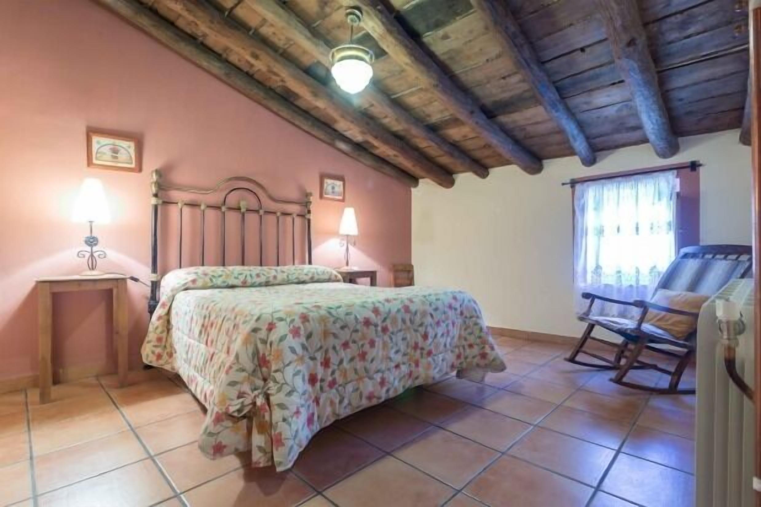 Casas Noguericas for 2 people
