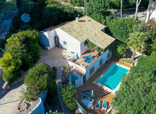 Beautiful 3 bed villa with private pool and sea views