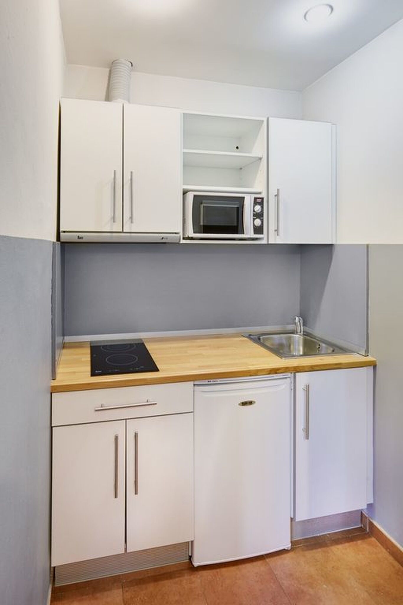 Studio for 1 or 2 people with charm in full nature