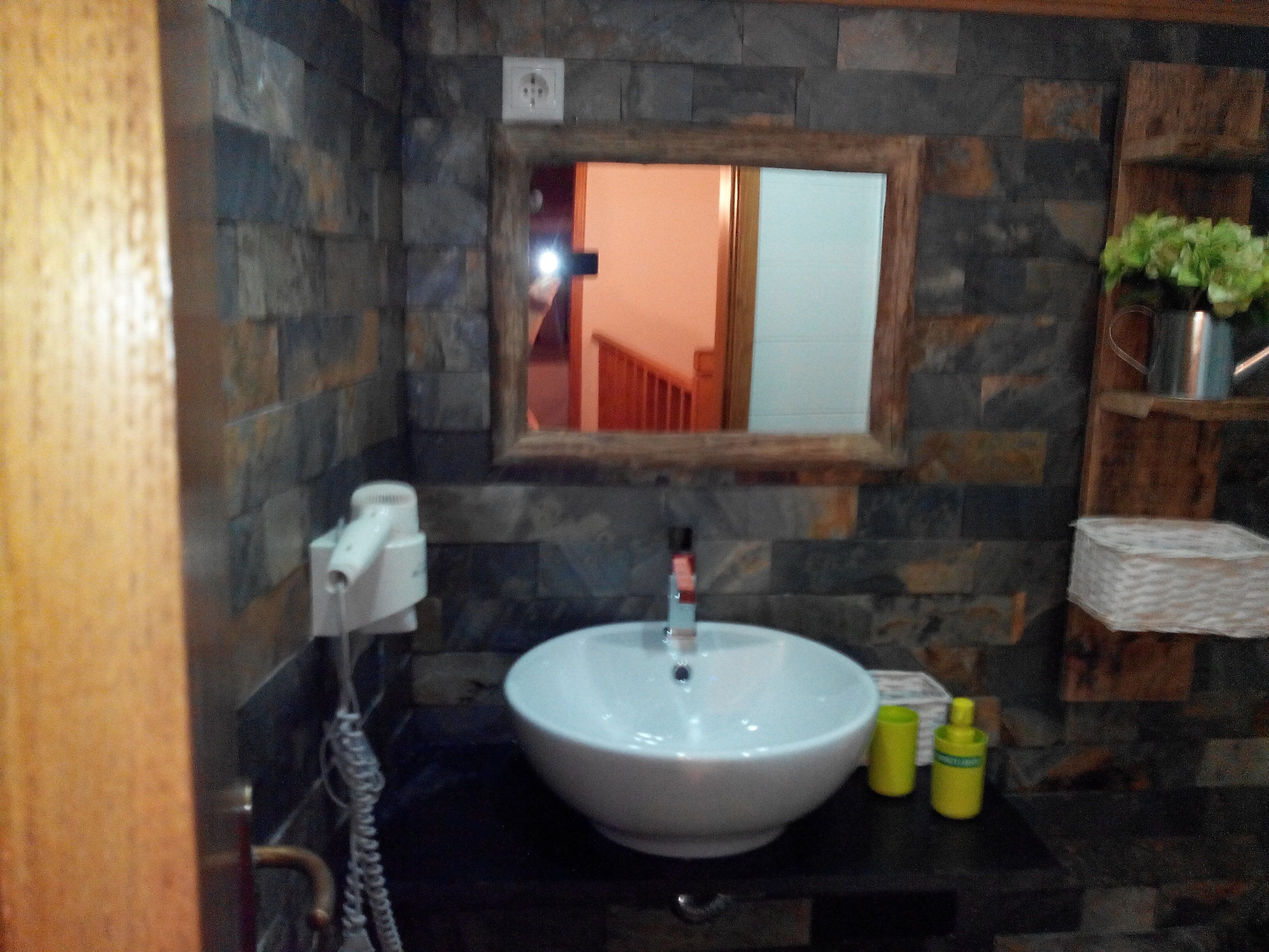 Free toiletries, hair dryer