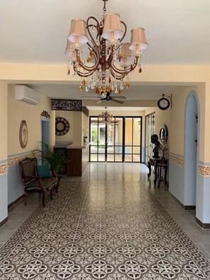 Lobby - Hotel Fundadores (Valladolid)