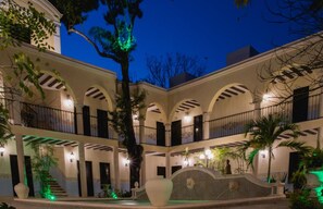 Exterior - Hotel Fundadores (Valladolid)