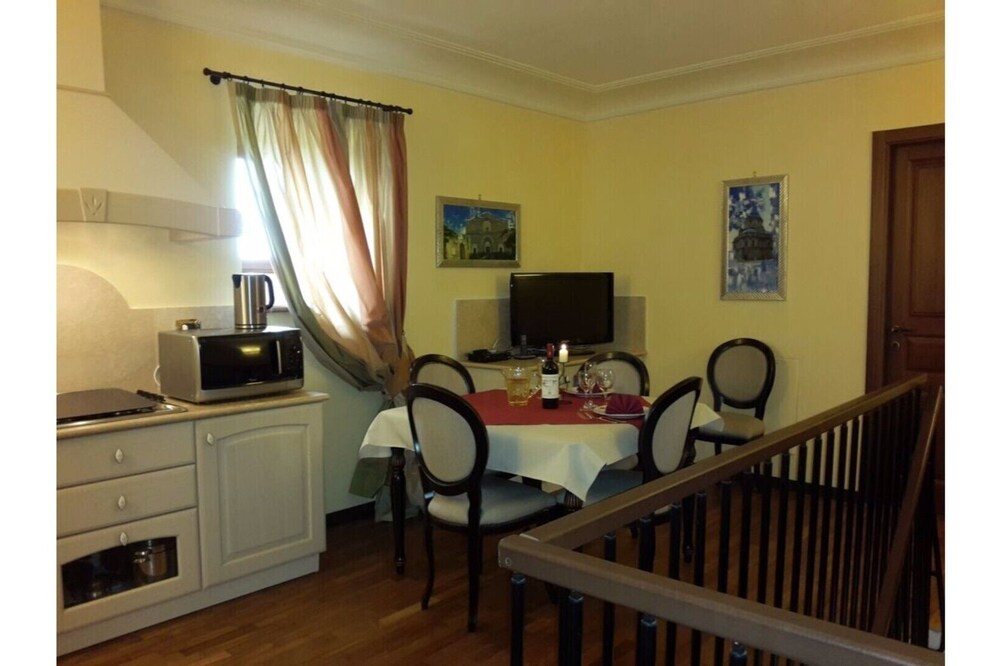 Castello Izzalini Todi Resort "Apt 4"