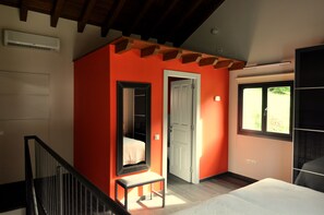 1 bedroom, travel crib, free WiFi, bed sheets - Rural apartment Casona la Sierra for 4 people (Cudillero)
