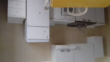 Kochgeschirr/Geschirr/Besteck