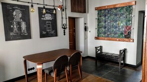 Interior - Nikola Tesla by mythings- art deco designed apartment (for 6 guests) (Warszawa)