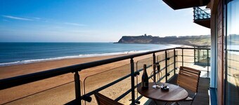 5 Sterren Sea Front Apartments, gelegen aan het strand