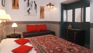 2 عدّة غرف نوم ومكواة/لوح كي وسرير سفر وواي فاي مجانًا