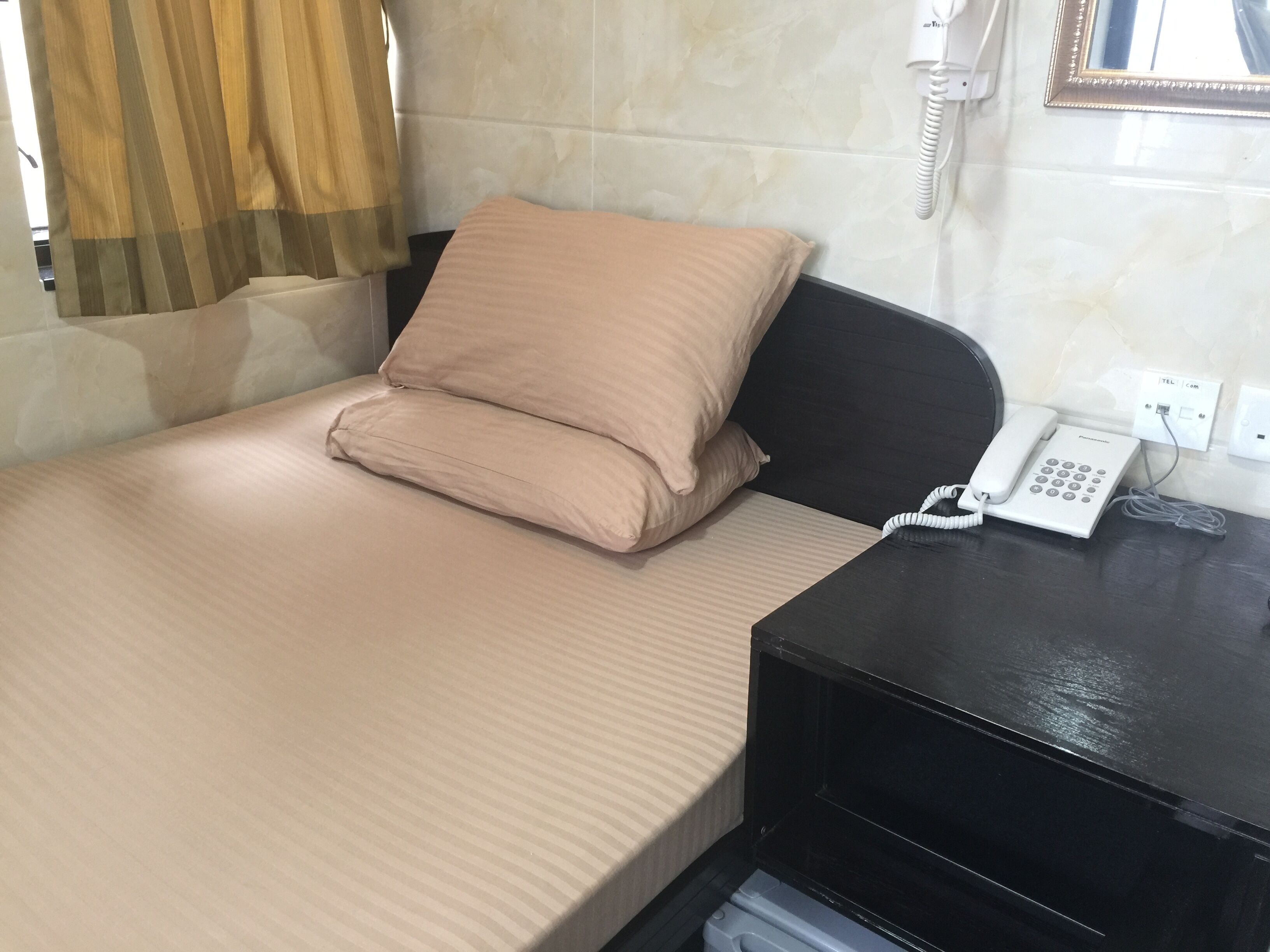 Photo - Pacific Lodge 24 HOUR Reception 10th Floor Block D & E