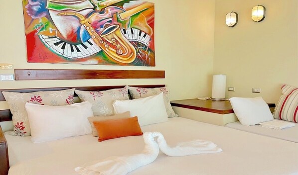 3 bedrooms, in-room safe, iron/ironing board, WiFi