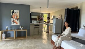 3 室のベッドルーム、セーフティボックス (室内)、アイロン / アイロン台、WiFi