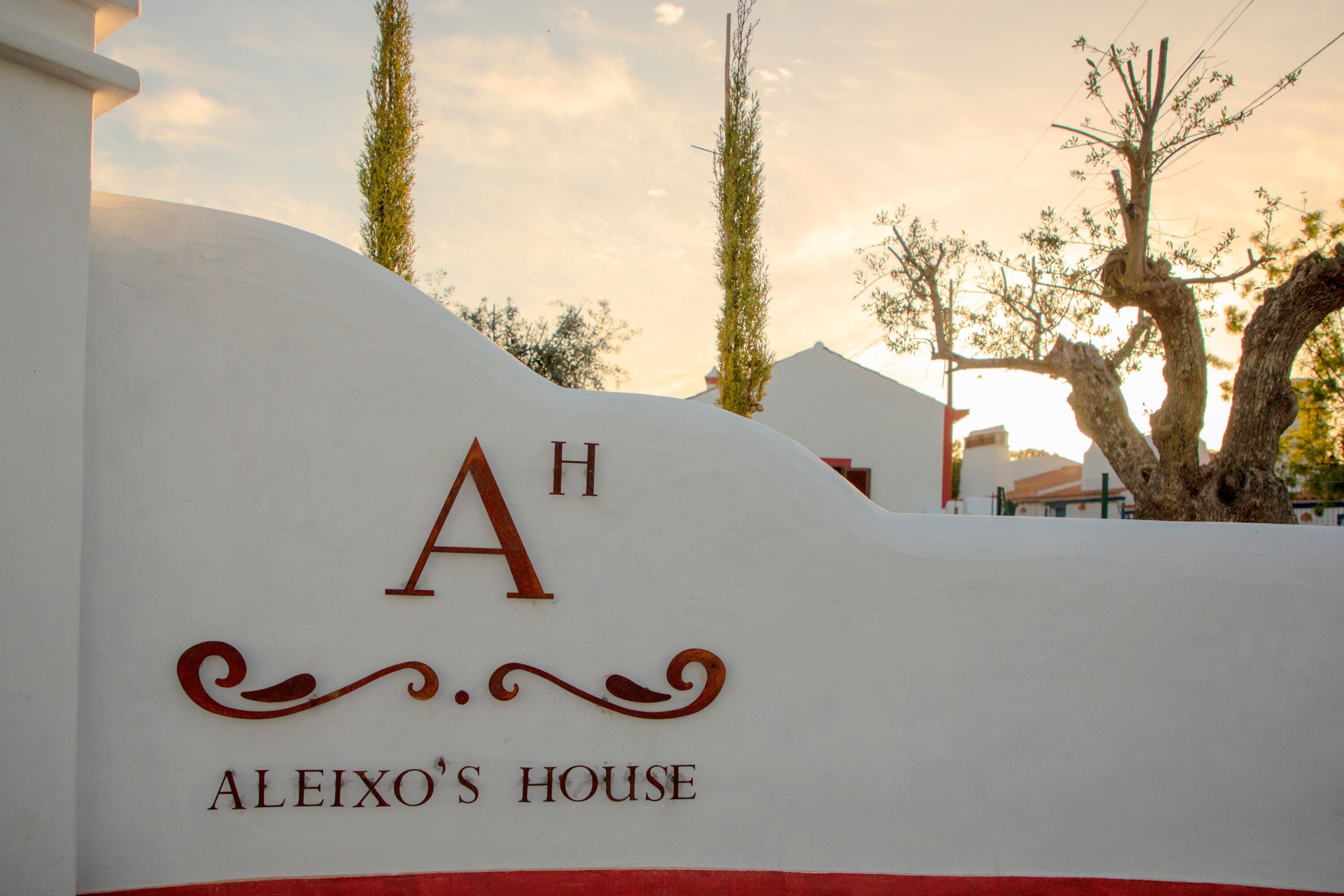 Aleixo's Guest House: entire house with garden in the heart of Alentejo