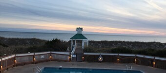 St. James Plantation Ground-Floor Villa, in Golfing and Water Front Community.